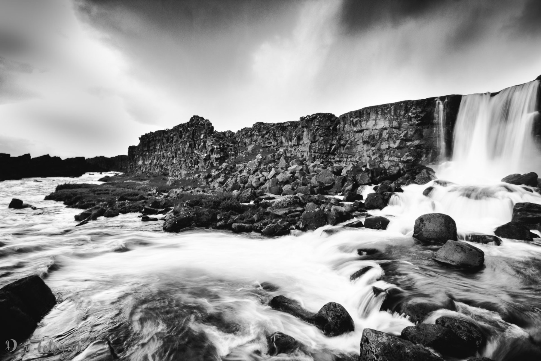 Öxarárfoss